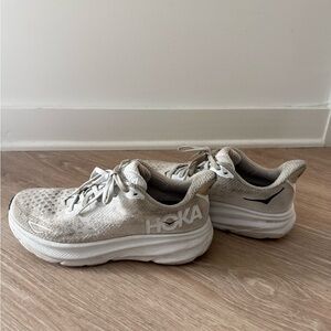Hoka's